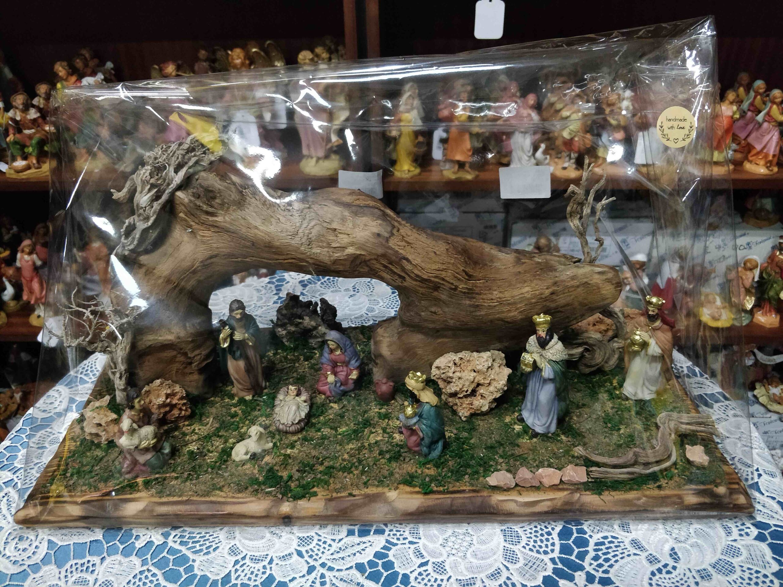 MANUAL MADE NATIVITY - LARGE