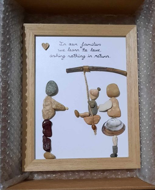 PEBBLE ART FRAME - LARGE