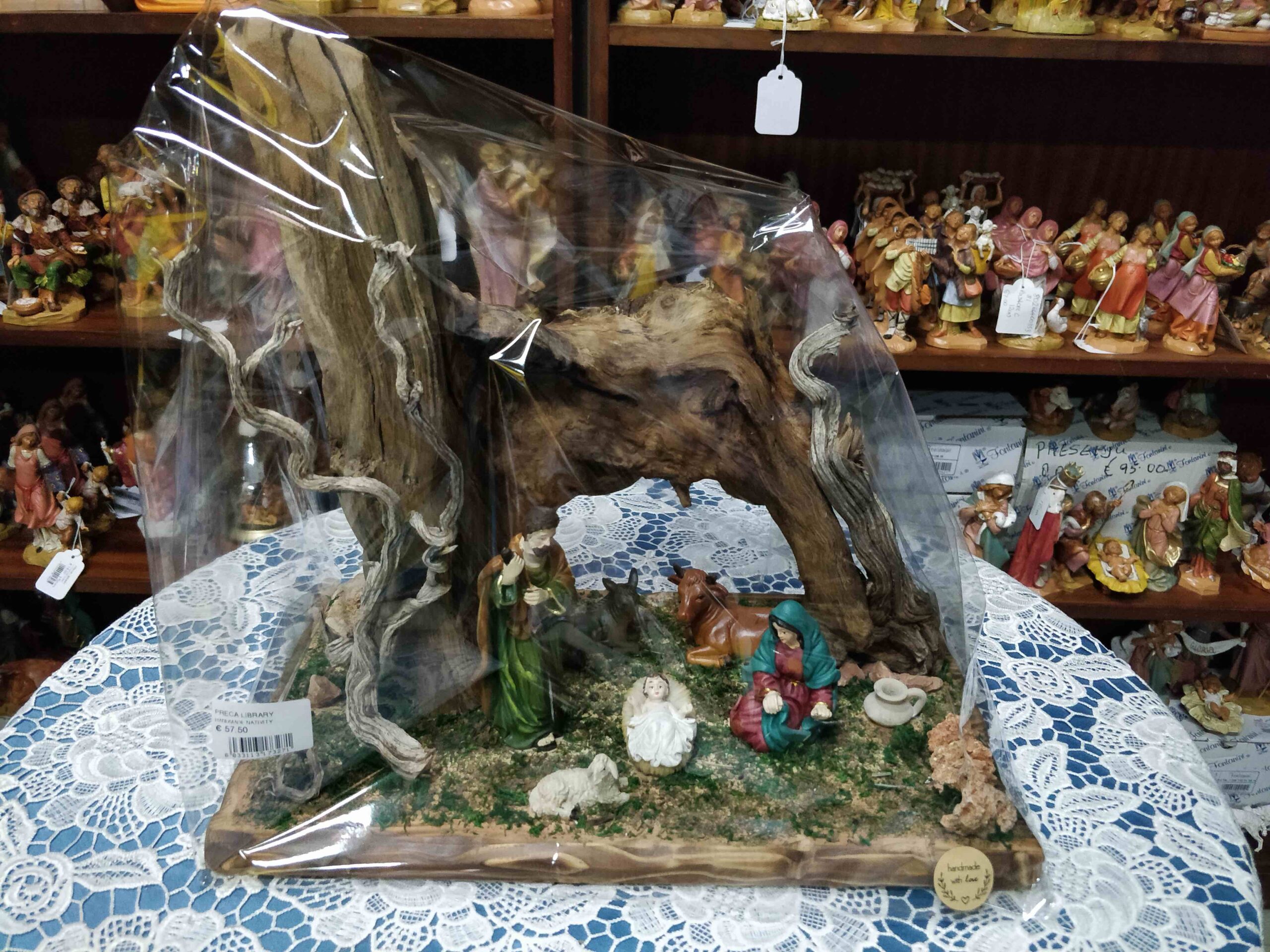 HANDMADE NATIVITY 5 FIGURE SET - 9CM