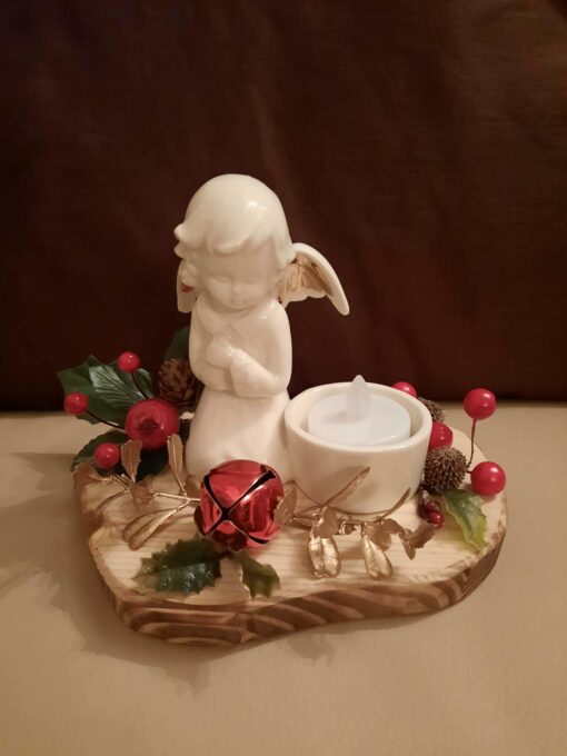 ANGLE WITH CANDLE LIGHT