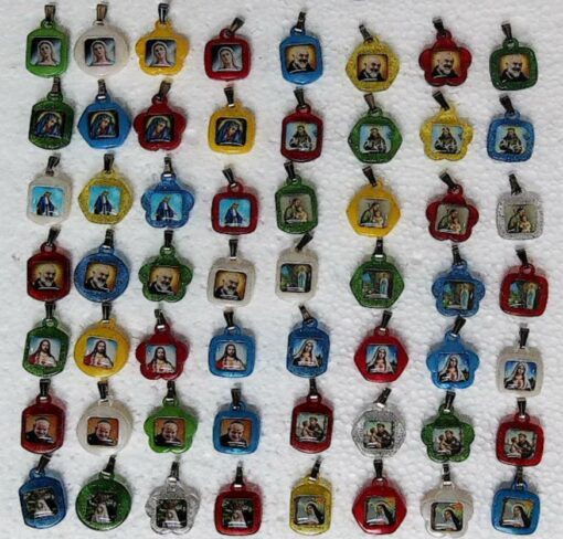 SAINTS PLASTIC MEDALS - VARIOUS