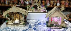 SMALL LASRER NATIVITY CRIB WITH LIGHT