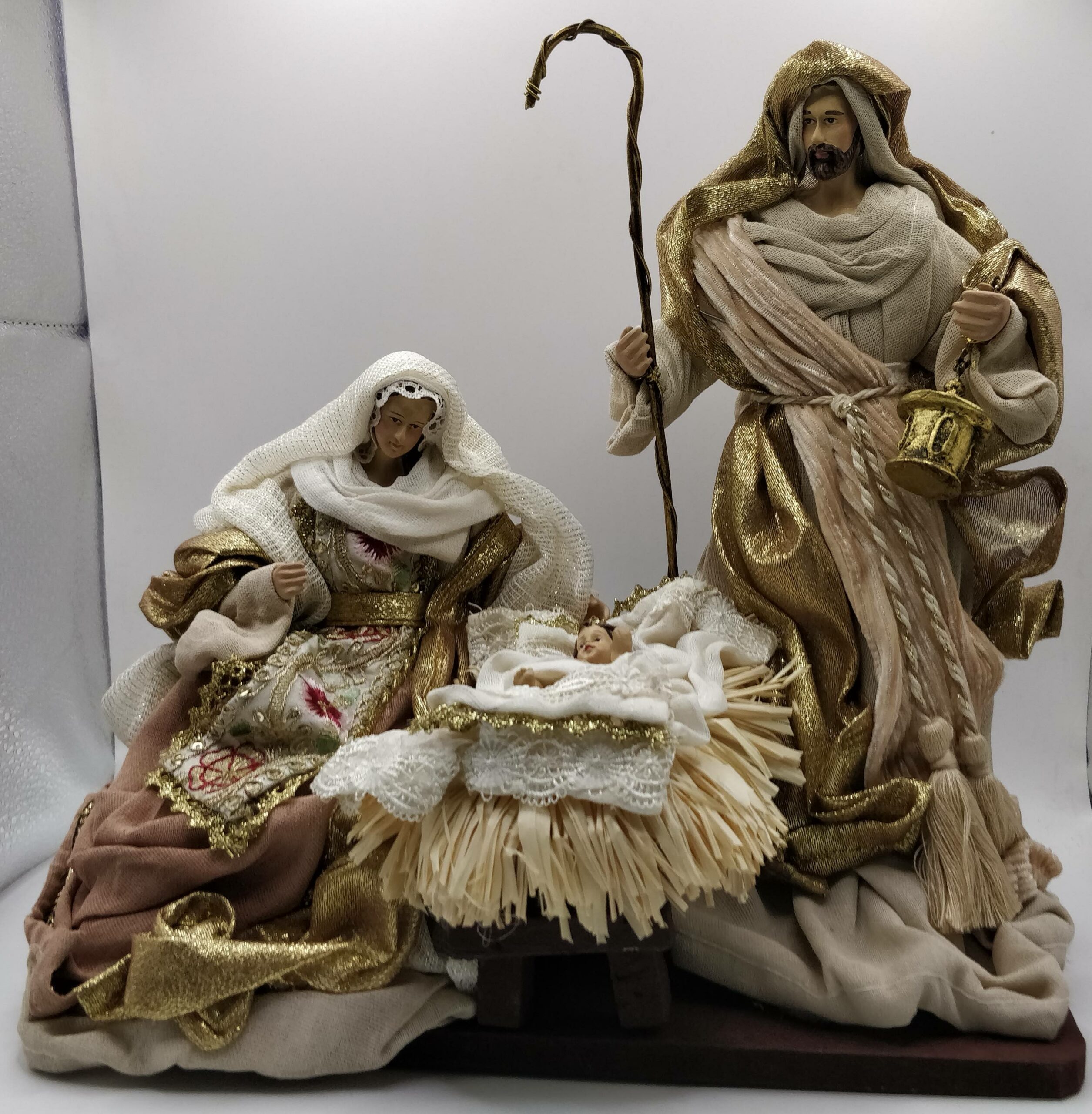 PB20710 - NATIVITY 26CM