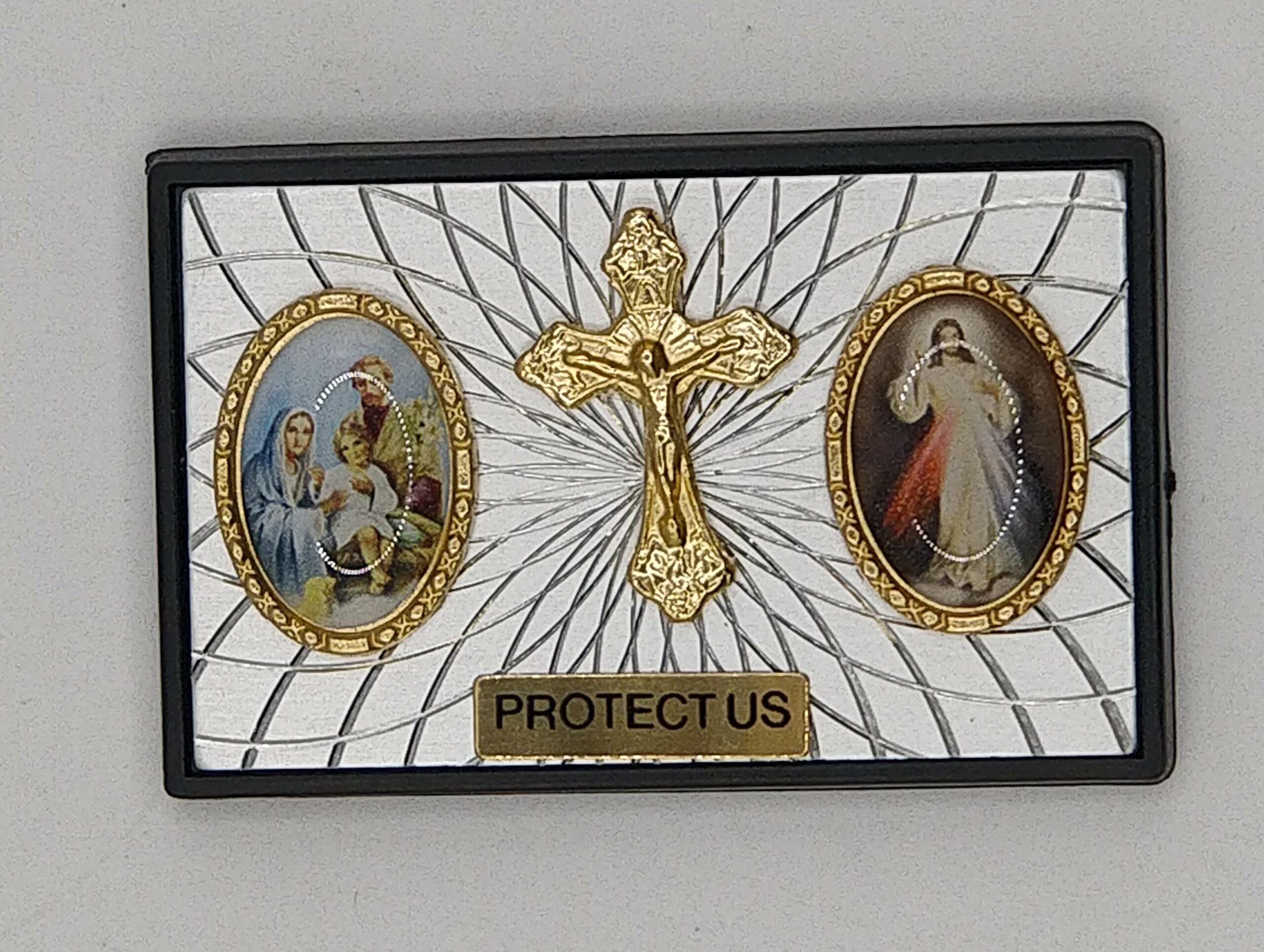 TS9206 - 2 MEDALS & CROSS PROTECT US MAG